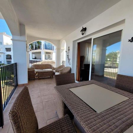 Belle Vue Sur La Piscine Apartment Sucina Bagian luar foto