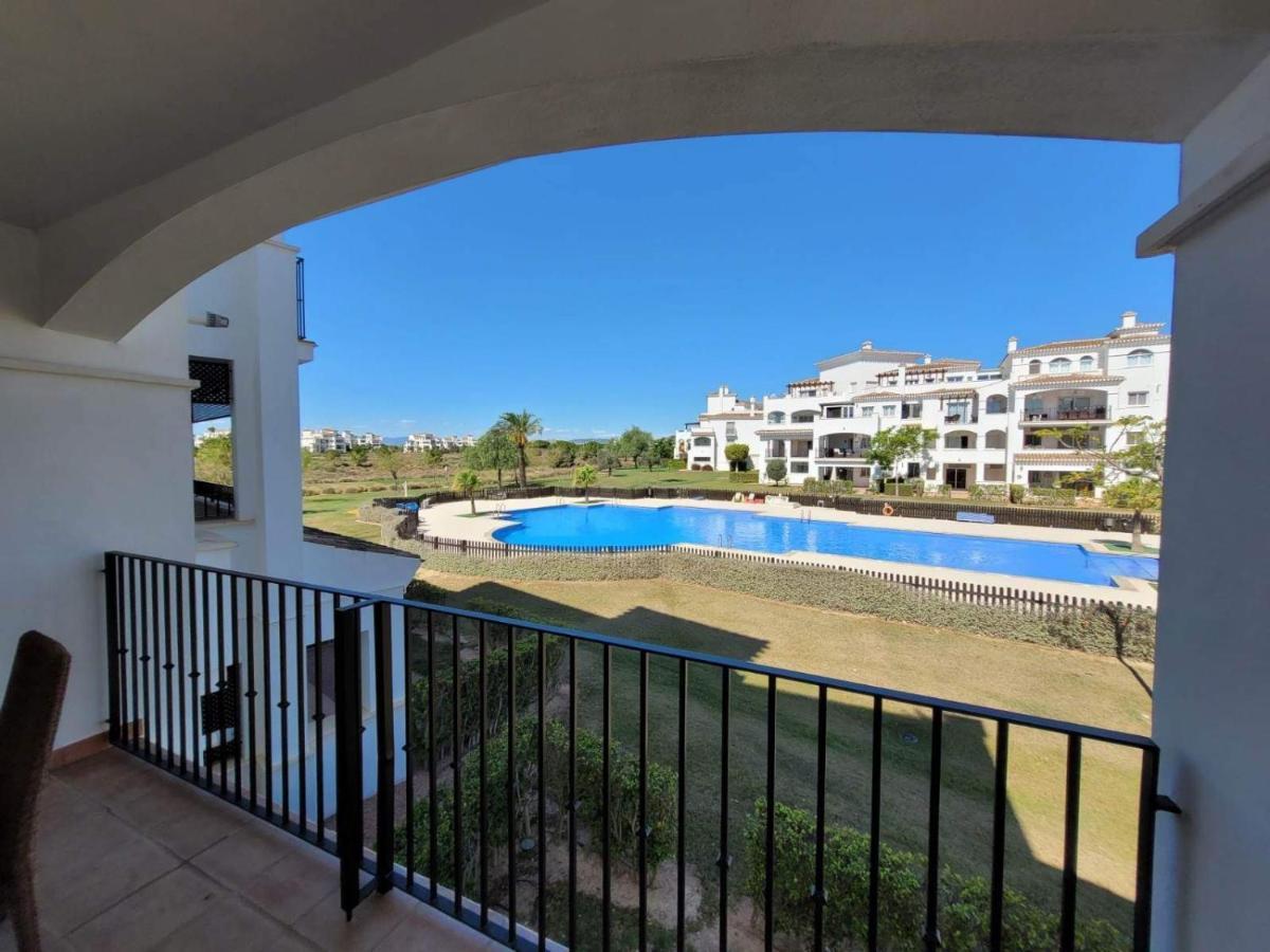 Belle Vue Sur La Piscine Apartment Sucina Bagian luar foto