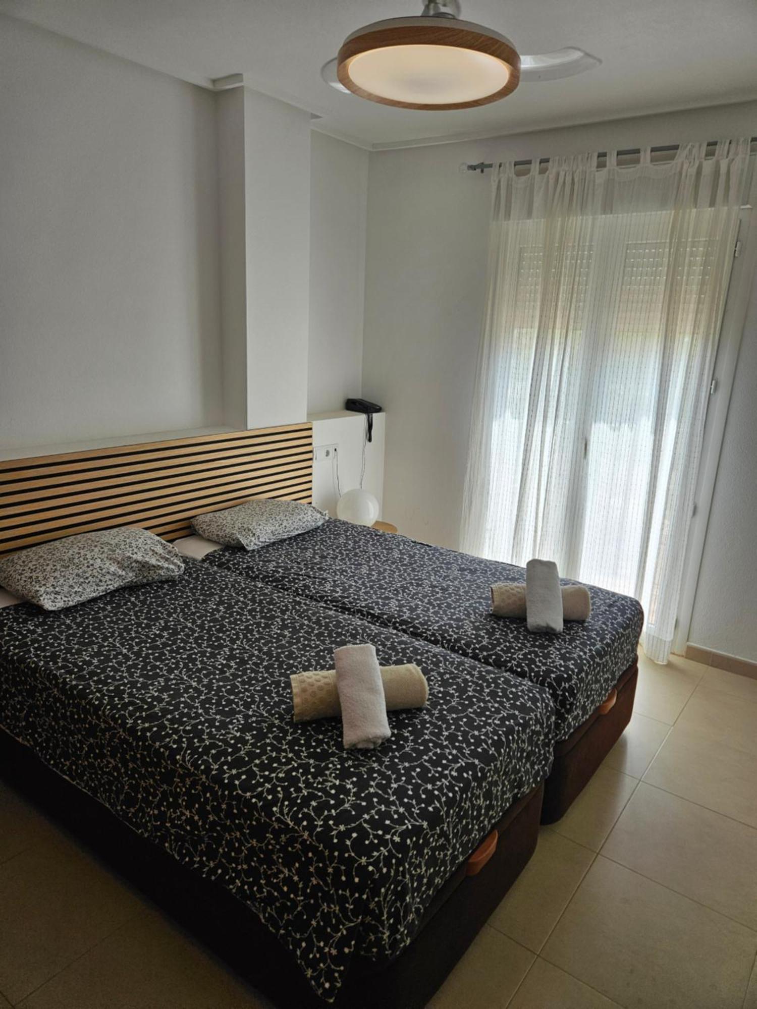 Belle Vue Sur La Piscine Apartment Sucina Bagian luar foto